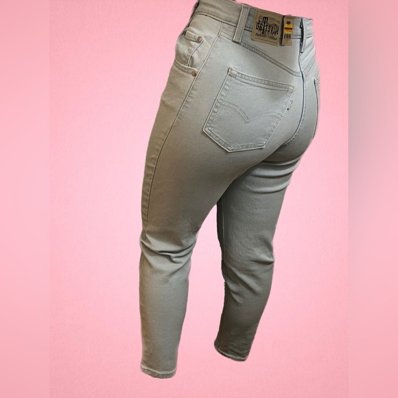 LEVI’S STRETCH MOM JEANS💞 - Picture 5 of 5